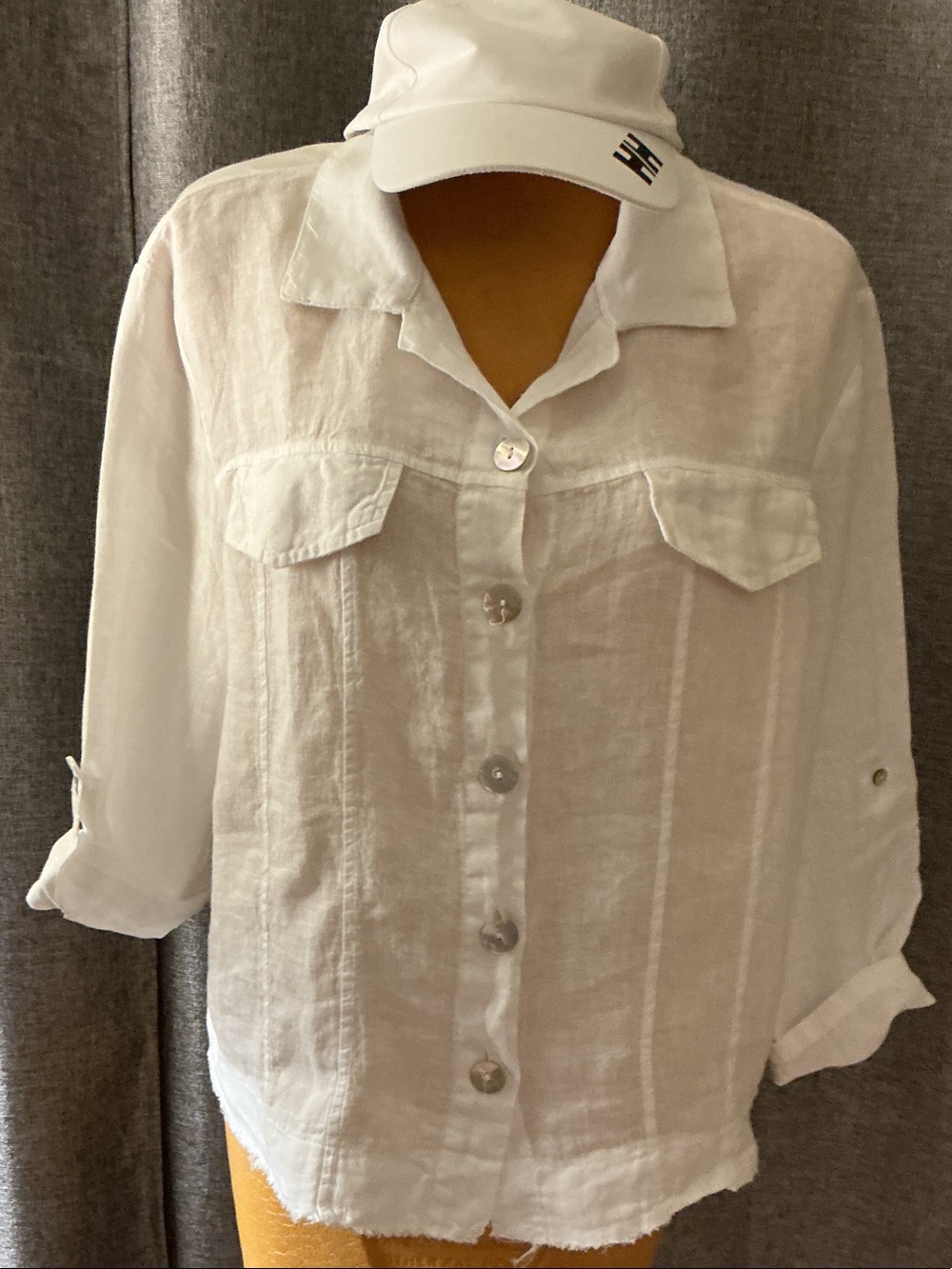 Relaxed White Linen Button-Front Blouse with Chest Pockets